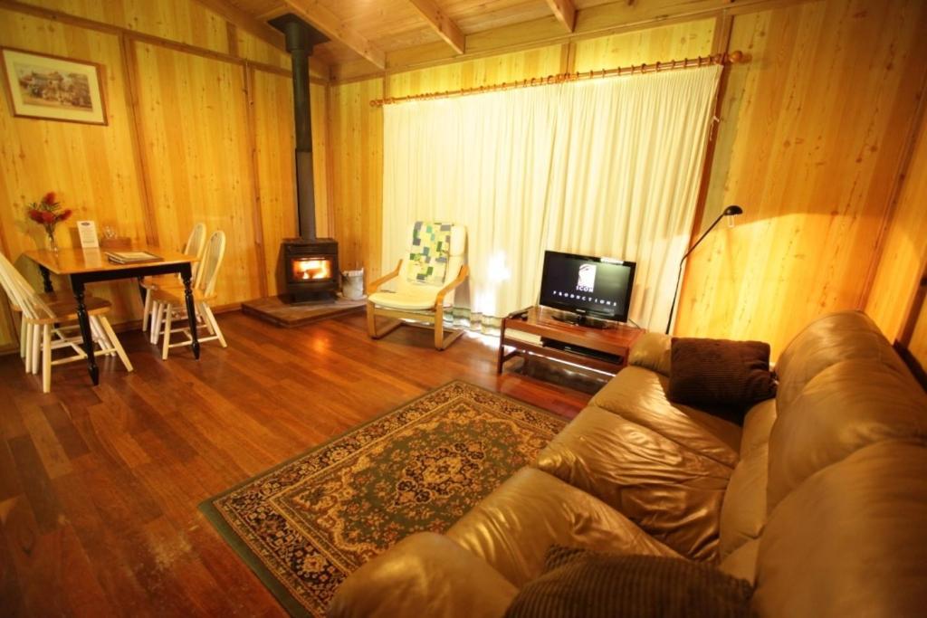 Hawke Brook Chalets Pemberton Esterno foto